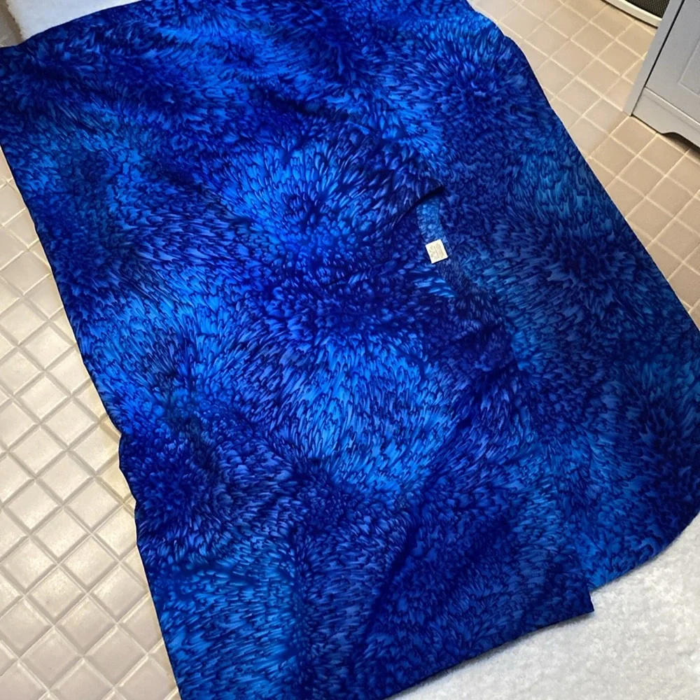 O/s blue silk like caftan - Picture 5 of 5